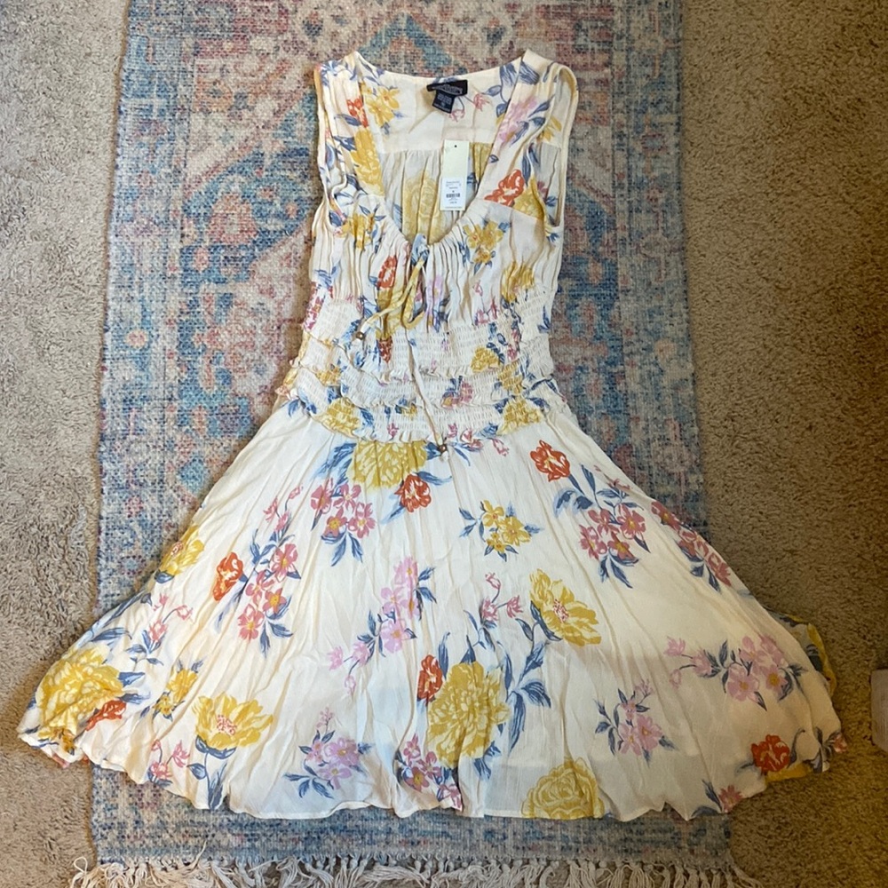 Angie’s Francesca’s floral mini dress nwt